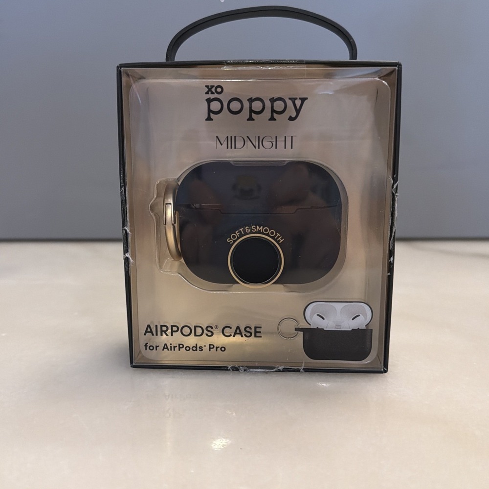 XO Poppy Airpods Case Airpods Pro Black Midnight Soft & Smooth Clip Key Ring NEW